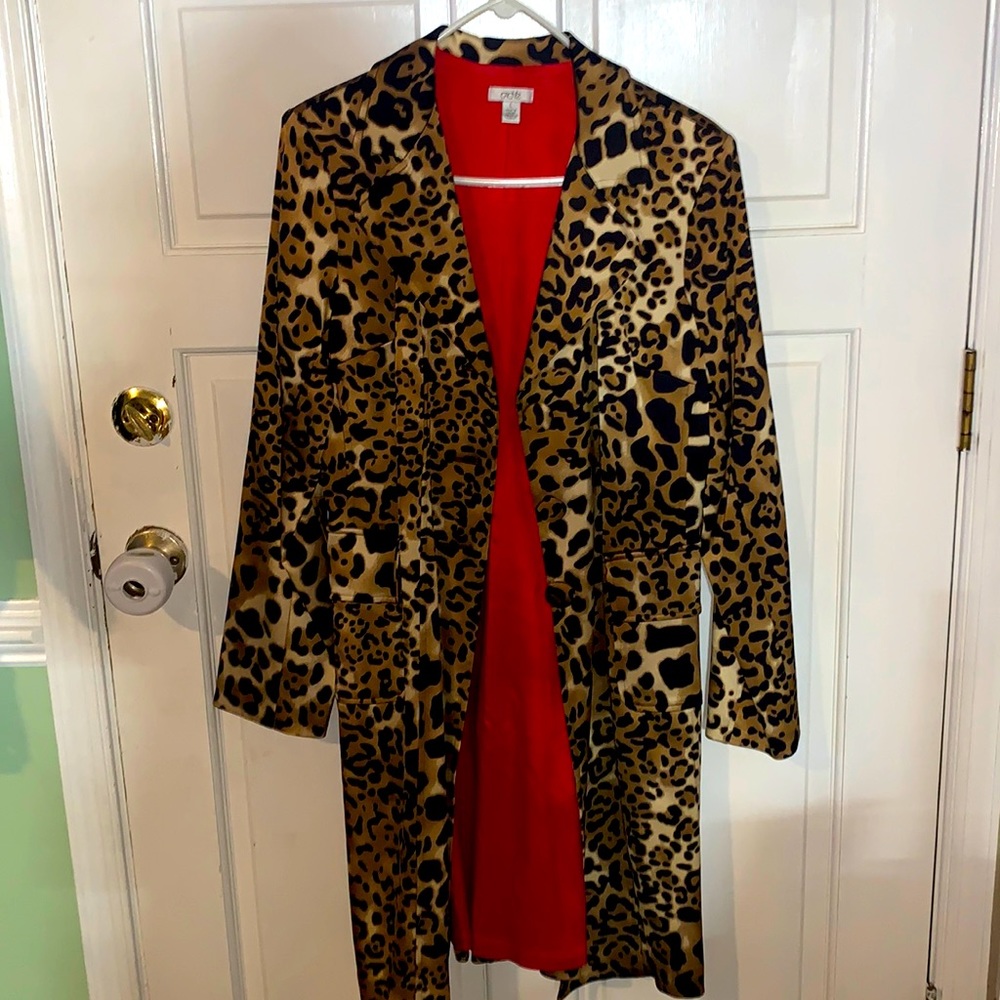 Cache leopard print coat